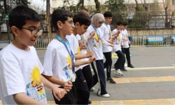 Diyarbakır'a şampiyonlukla dönen sporculardan halaylı kutlama