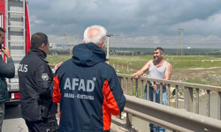 Diyarbakır’da köprüde korku dolu anlar! Son anda kurtarıldı
