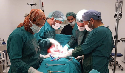 Diyarbakır’da şok ameliyat! kadının karnından 35 santimlik miyom çıktı