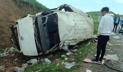 Silvan’da kontrolden çıkan araç takla attı: Bir kişi yaşamını yitirdi