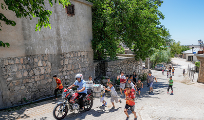 Diyarbakır’da 34 yıldır dondurmasıyla çocukların yüzünü güldürüyor