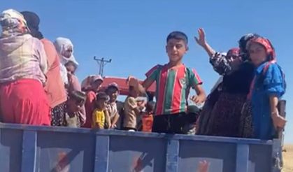 Elektrik kesintisi yüzünden köylüler komşu köye gitti