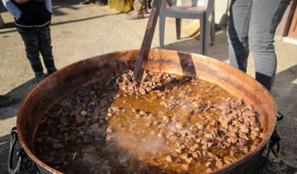 Diyarbakır’da Kışın İlk Ateşi Yakıldı: Kazanlar Kavurma İçin Kaynıyor