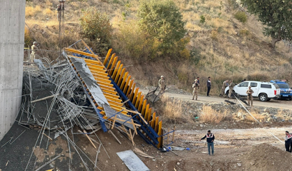Diyarbakır’da viyadük inşaatında çökme: Ölü sayısı 4’e yükseldi!