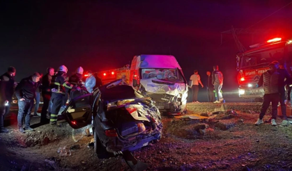 Diyarbakır’da zincirleme trafik Kazası: Can kaybı ve yaralılar bildirildi