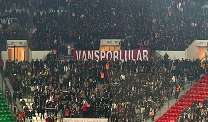 Başkan tepki gösterdi, Vanspor taraftarı teşekkür etti