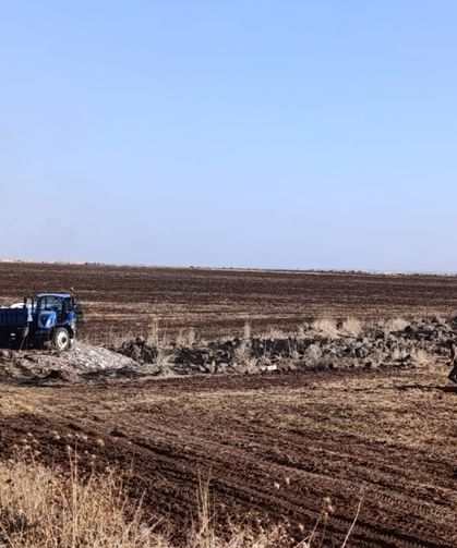 Diyarbakır’da hasat sonrası toprak hazırlığı başladı