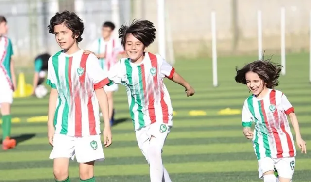 Amedspor duyurdu: Futbolcu seçmelerine gösterilen ilgi nedeniyle program değişti