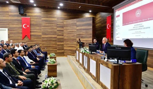 Diyarbakır Valisi ile Eş Başkan Bucak ilk kez bir arada