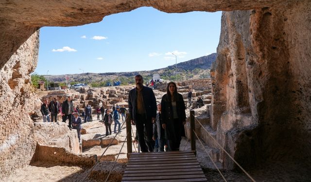 Eş Başkan Hatun, Makam Dağı ve 12 bin yıllık Hilar Mağaralarını gezdi