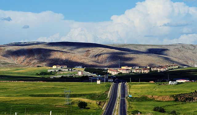 Silvan'da 4 günlük elektrik kesintisi: Köylüler çözüm bekliyor