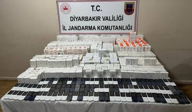 Bismil'de yol kontrolünde 1 milyon 20 bin TL değerinde kaçak malzeme ele geçirildi