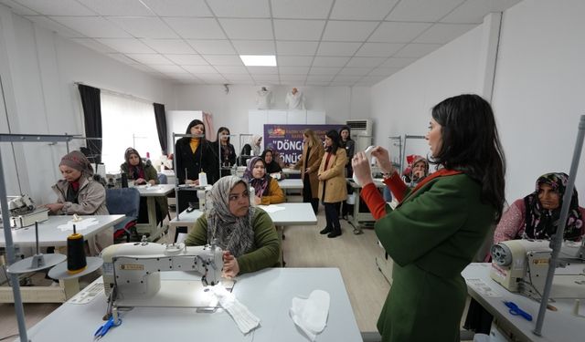 Diyarbakır’da kadınlar için yıkanabilir ped atölyesi açıldı