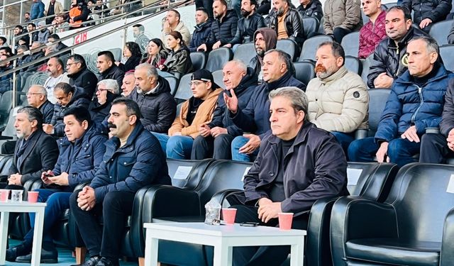 Amedspor'un Karagümrük maçında Doğan Hatun stadyumdaydı