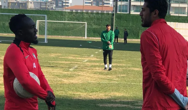 Amedspor’un transferi Bobby Adekanye’den Türkçe ve Kürtçe öğrenmek istiyor