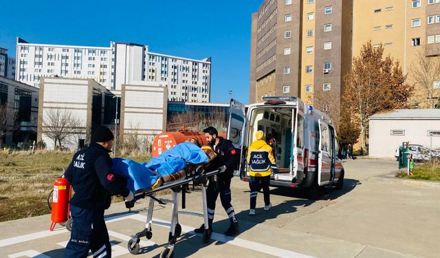 Diyarbakır’da kanser hastası ambulans helikopterle sevk edildi