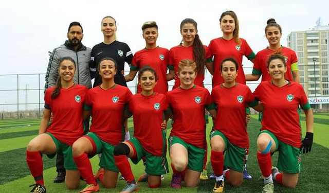 Amedspor’da transfer hareketliliği: 14 futbolcu ile yollar ayrıldı