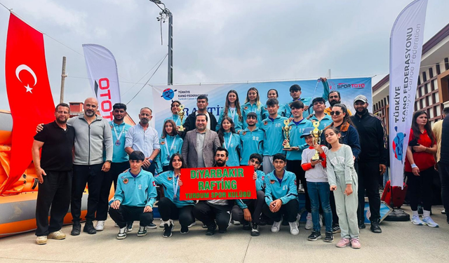 Raftingde Diyarbakır rüzgarı: Gençler Türkiye derecesi aldı