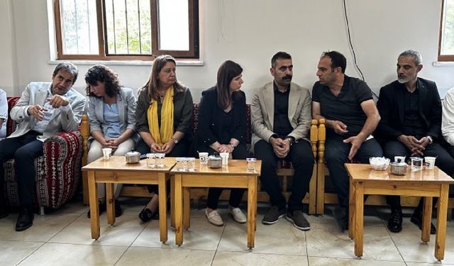 Diyarbakır’daki yangında ölenler anıldı