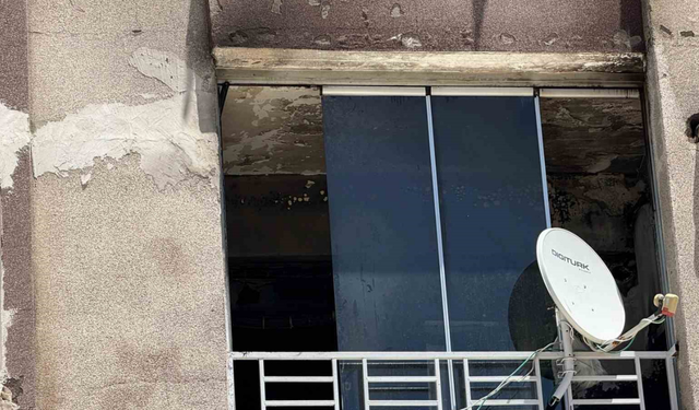 Kombi elektrik panosunda çıkan yangın korkuttu