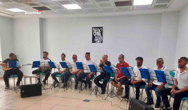 Diyarbakır AMATEM’de tedavi gören hastalardan konser