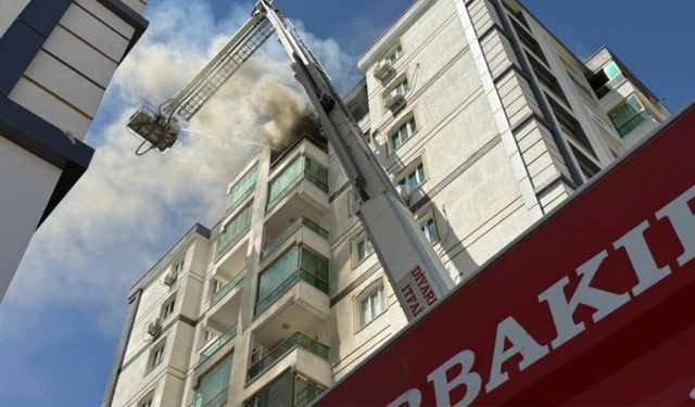 Diyarbakır’da apartman yangını: Vatandaşlar tahliye edildi