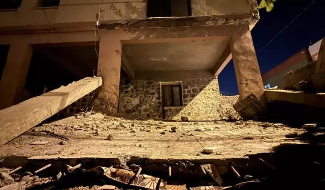 Diyarbakır’da evin balkonu çöktü, 5 kişi yaralandı