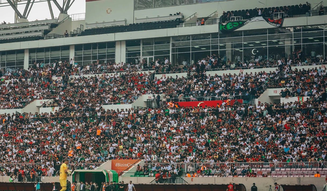 Amedspor taraftarları süper lig hayalini konuşuyor