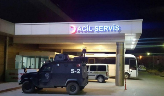 Diyarbakır’da düğünde kavga: Halaydan yumruğa