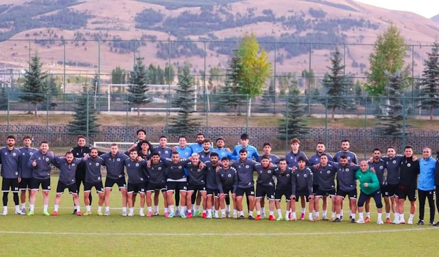 Diyarbakırspor’dan Erzurum kampında şampiyonluk mesajı