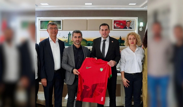 Amedspor kulübü, İl Müdürü Öztekin’i ziyaret etti