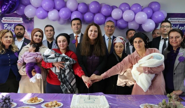 Diyarbakır’da prematüre farkındalığı İçin mor balonlar uçuruldu