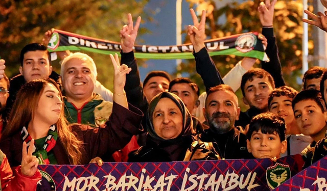 Amedspor taraftarı İstanbul’da takımına siper oldu: Ümraniyespor maçı öncesi büyük destek