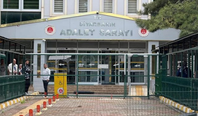 Diyarbakır’da mahkemeye ‘rüşvet’ suçlaması yapan sanığa hapis cezası