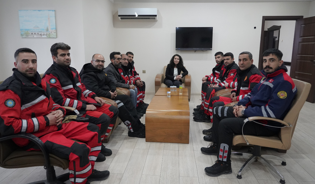 Kulp’ta yoğun kar uyarısı: Çığ riskine karşı ekipler sahada