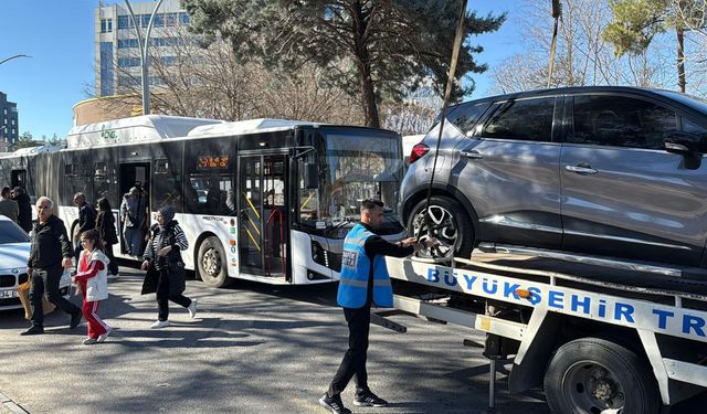 Diyarbakır'da bu alanlar işaretlendi: Park edenin aracı çekilecek