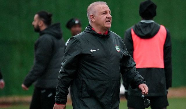 Amedspor'da Bakkal faturayı hakeme kesti