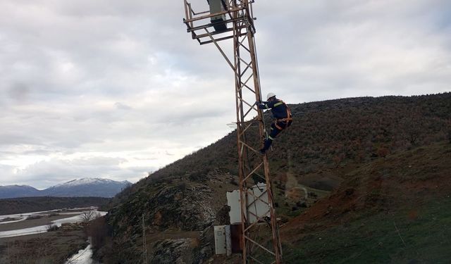 Diyarbakır'da altyapı hareketliliği: Binlerce metre hat döşendi