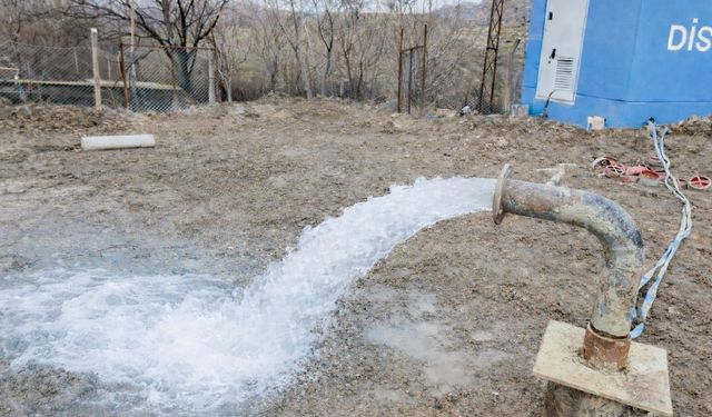 Diyarbakır'da iki mahallenin yüzü güldü: Musluklar suya kavuştu