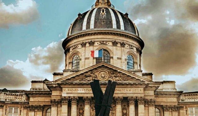 Fransa duyurdu: O ülkeyi acil terk edin!