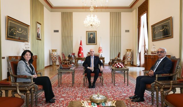 Numan Kurtulmuş, İmralı Heyeti’ni kabul etti