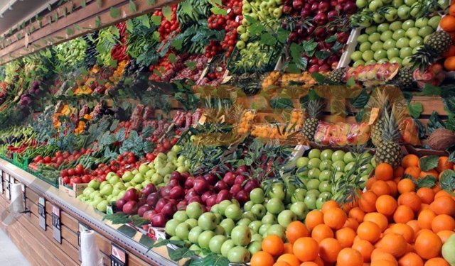 Diyarbakır'da markete fahiş fiyat cezası: 7 TL'lik biber 200 TL, 5 TL'lik salatalık 80 TL olmuş