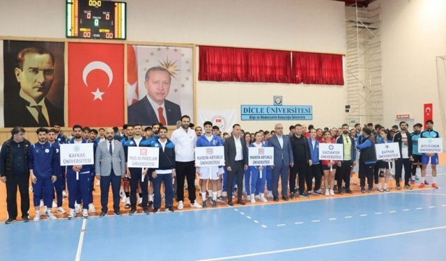 Diyarbakır'da salon futbolu heyecanı: Dicle-Batman karşılaştı