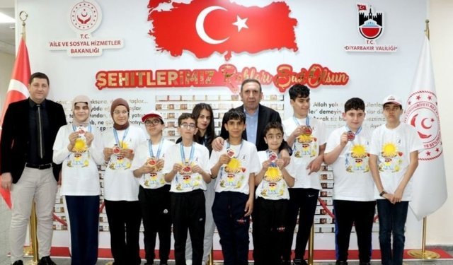 Şampiyonluğa tırmandılar: Diyarbakır ekibi engel tanımadı