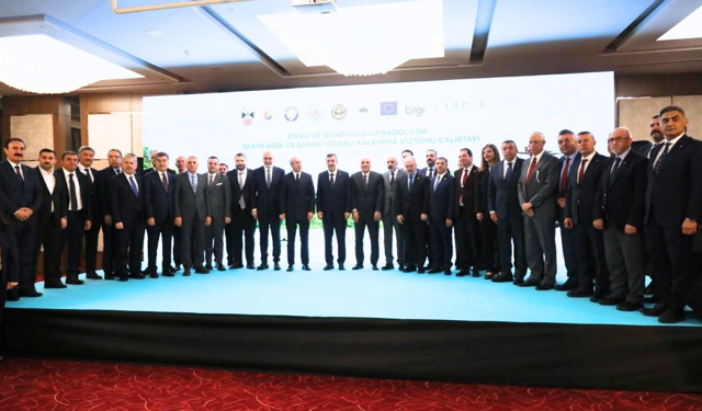 Diyarbakır’da flaş açıklama: Ekonomik kalkınma şart