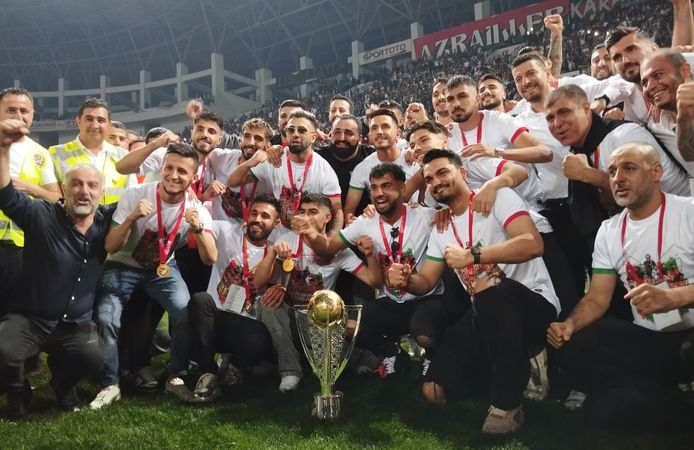 Amedspor'un kupa törenine AK Partililer katılmadı