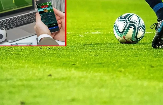 Bahis skandalında yeni perde: hakemlerden sonra futbolcular da dosyada!