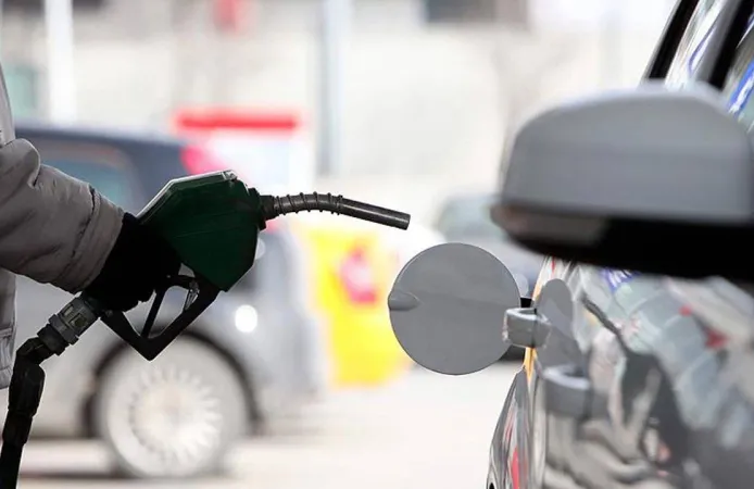 Sürücüler dikkat: Benzin fiyatlarına dev zam geliyor