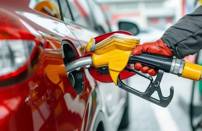 Eşel Mobil Sistemi devrede: Benzin ve motorine yeni zamlar geldi