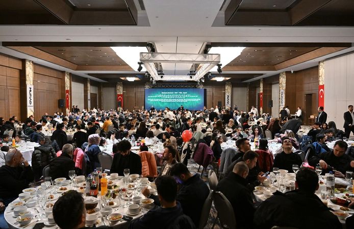 Diyarbakır'da iş adamlarını buluşturan iftar: Birlik mesajı verildi